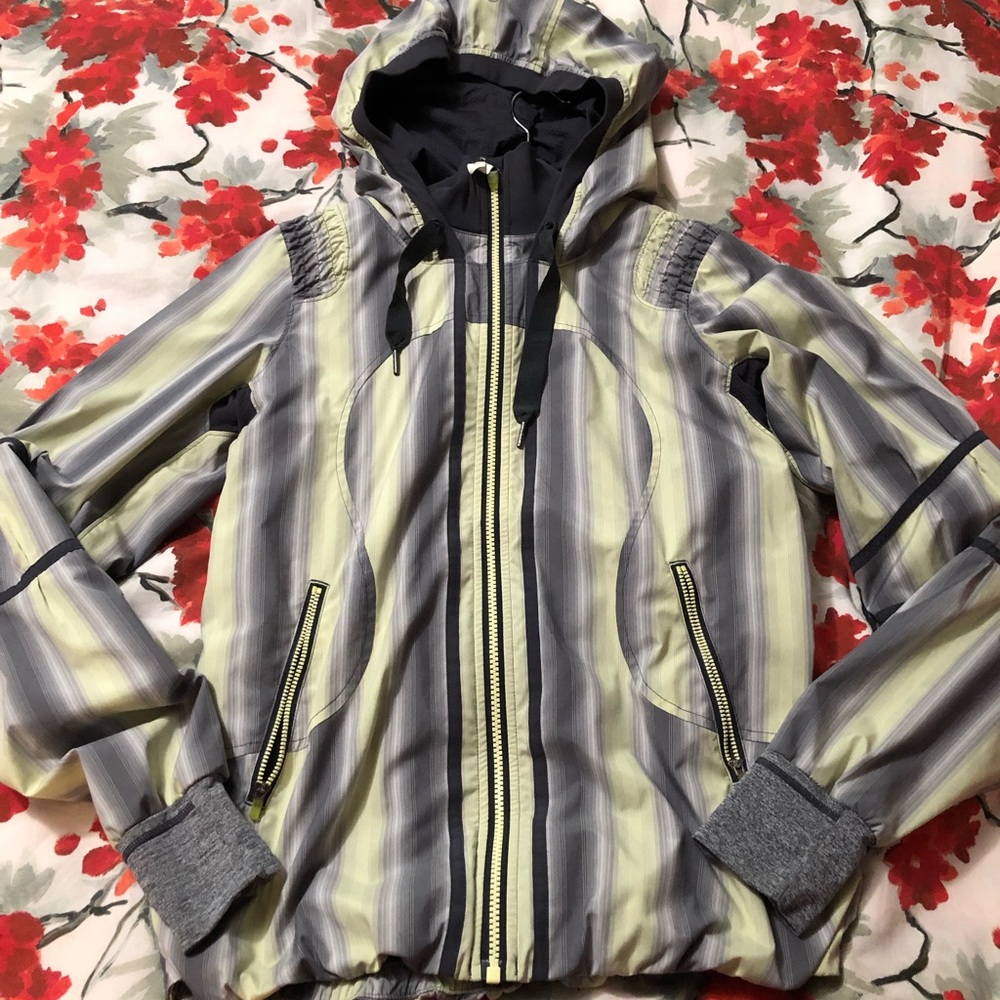 Lulu lemon light weight jacket